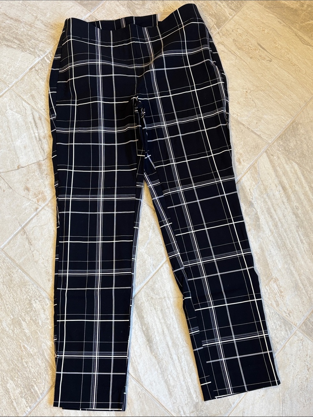Chico’s NWT So Slimming Brigitte Women’s Black Plaid Stretch Pants